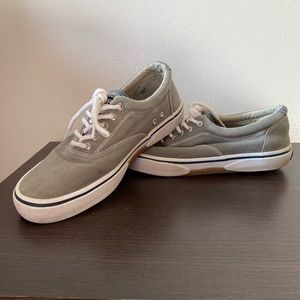 Sperry Top Sider Men’s 8.5 shoes grey and white sneakers